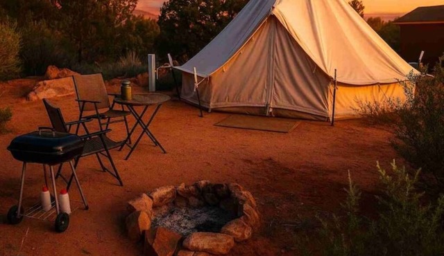 Hilltop Double Queen Glamping Near Zion
