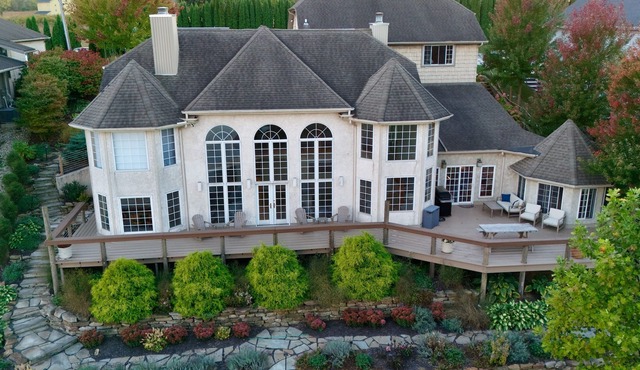 Hilltop Haven 3BR Lakefront Escape – Private Island, Hot Tub, Kayaks, Pool Table