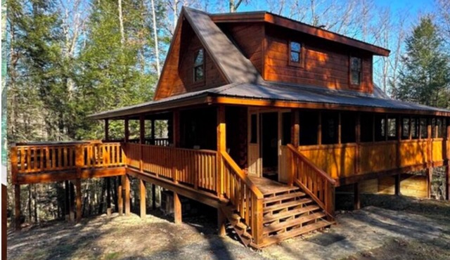 Hilltop Haven Cabin: Mountain Log Cabin With Hot Tub