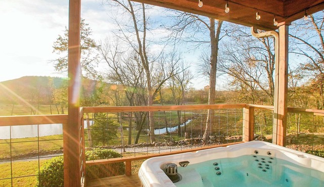 Hilltop Haven Pool, Hot Tub & Game Loft