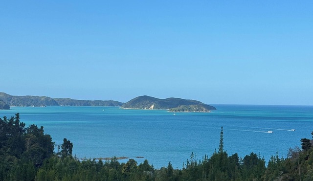 Hilltop Heaven - Kaiteriteri Holiday Home