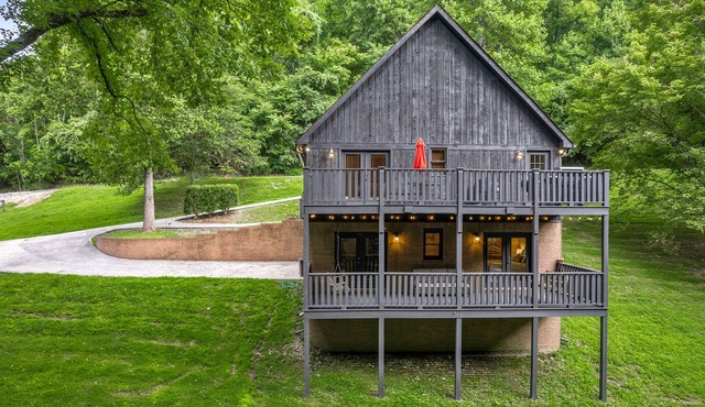 Hilltop Hideaway at Center Hill Lake(Trailer Parking)