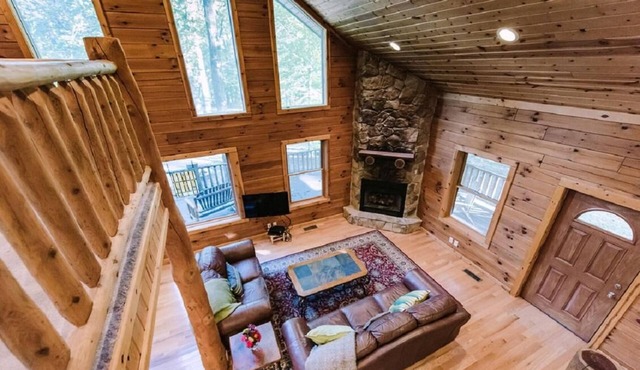 Hilltop Hideaway | Hot Tub, Views & Wraparound Porch 3BR, 2.5BA