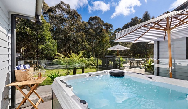 Hilltop Hideaway House