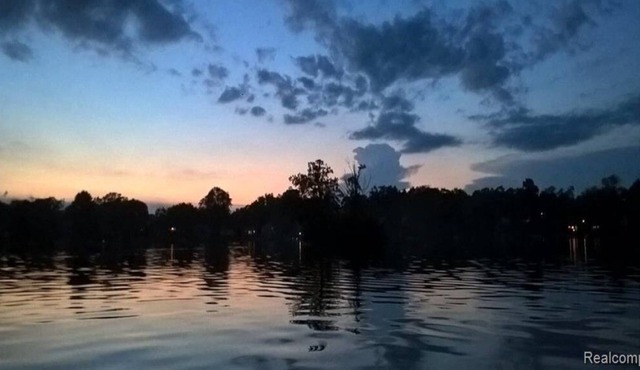 Hilltop Hideaway Lakefront Home on Chain of Lakes