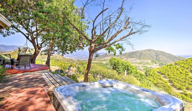 Hilltop Home in Wine Country w/Hot Tub & Views!
