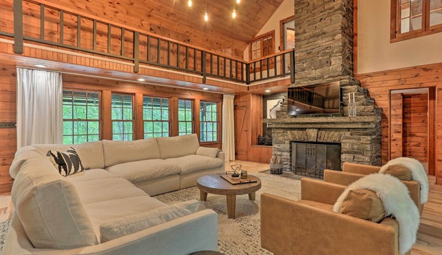 Hilltop Lackawaxen Gem w/River View & Fire Pit