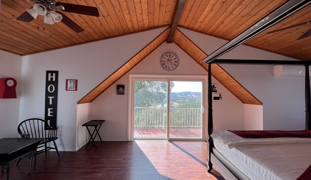 Hilltop Lakehouse with Incredible Lake View