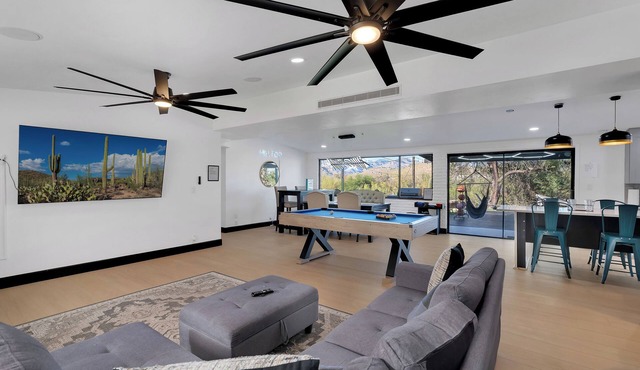 Hilltop:Mt Views!Movie Theater+NFL TICKET Arcade+Hot tub+Sauna+Golf+Yoga+Beauty