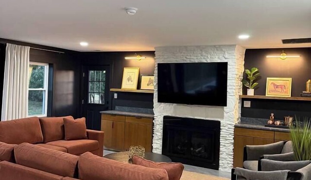 Hilltop Retreat-Bourbon Trail-Pool w/Slide-Hot Tub