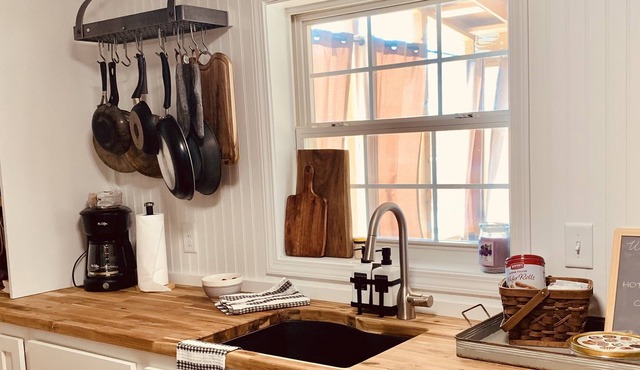 Hilltop River Cottage - ALL NEW KITCHEN