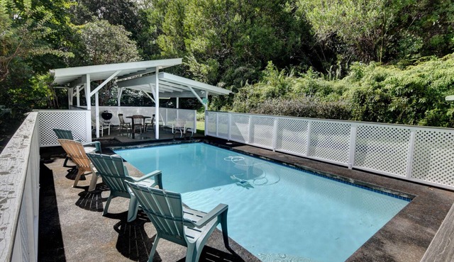 Hilltop Views! Backyard Pool, 3 Bedrooms/3 Baths. Gentle Breezes. Very Private.