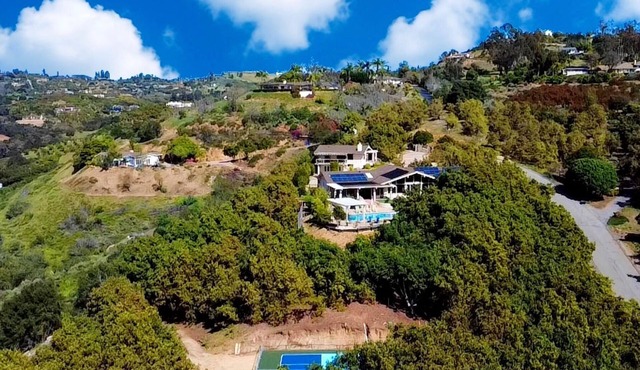 Hilltop Villa, Pool Oasis, Pickleball, Avo Grove