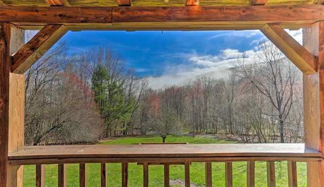 Hilltop Walton Getaway with Picturesque Views!