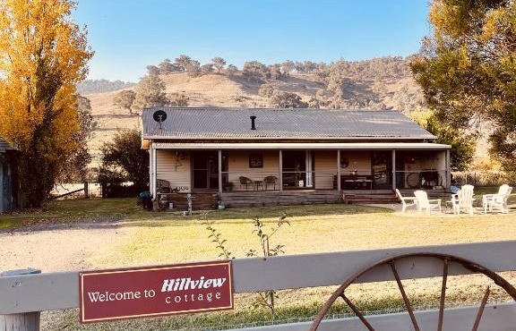 Hillview Cottage