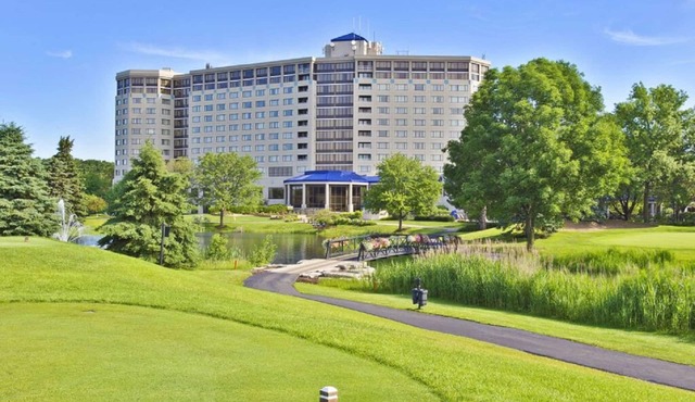 Hilton Chicago/Oak Brook Hills Resort & Conference Center