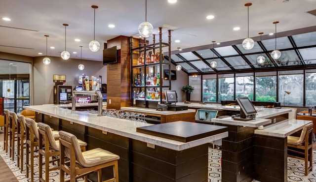 Hilton Chicago/Oak Lawn