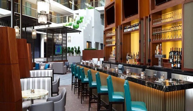 Hilton Club The District DC, 1 bedroom sleeps 4!