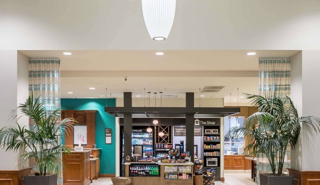 Hilton Garden Inn Lake Forest Mettawa