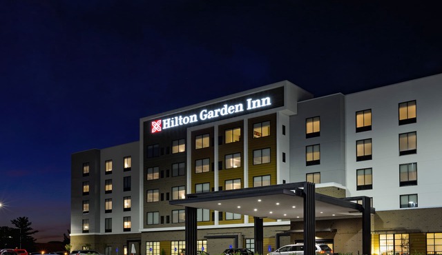Hilton Garden Inn Louisville Mall of St. Matthews
