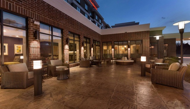 Hilton Garden Inn Pittsburgh Airport South-Robinson Mall