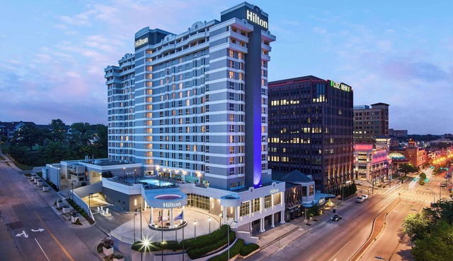 Hilton Kansas City Country Club Plaza