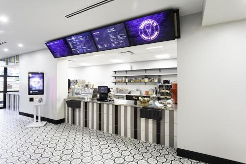 Hilton Niagara Falls/Fallsview Hotel and Suites