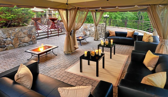 Hilton Peachtree City Atlanta Hotel & Conference Center