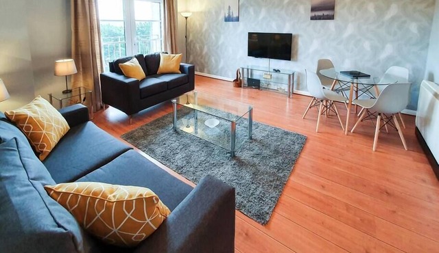 Hilton Wynd Apartment, Rosyth M90 near Edinburgh