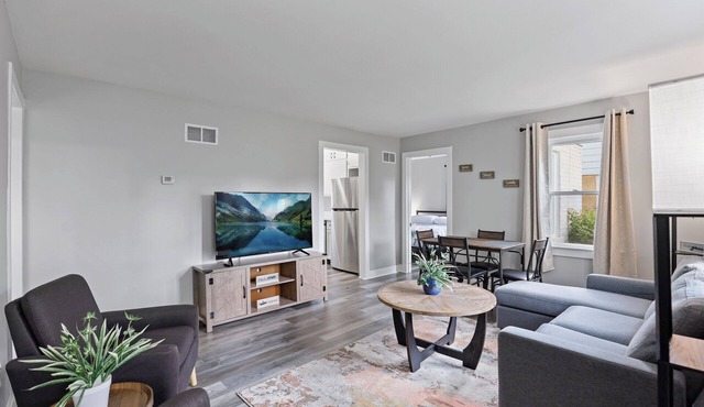 Hinsdale Hideaway, Pet Friendly