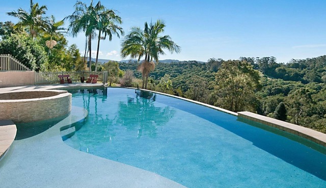Hinterland heaven: stunning Byron getaway