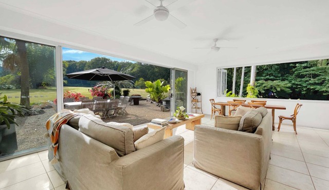 Hinterland Hideaway in Ninderry