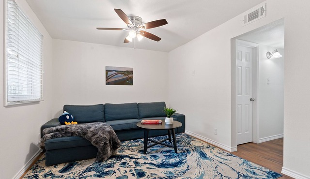 Hip 2BR East Austin Retreat: Cozy Urban Oasis w/ Pool, Prime Location