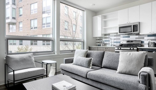 Hip East Cambridge Studio w/Gym & W/D, near Lechmere T, by Blueground