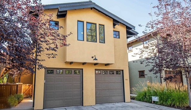 Hip Fun 1 Bed on Bend's Westside