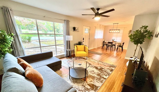 Hip Hillcrest Home - Restaurants, Shopping & Fun