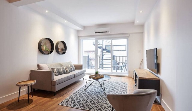 Hip, Stylish Apartment In Little Italy by Denstays