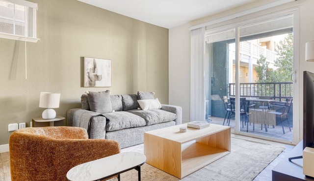 Hip Sunnyvale 1BR w/Pool, A/C & W/D, nr highways, by Blueground