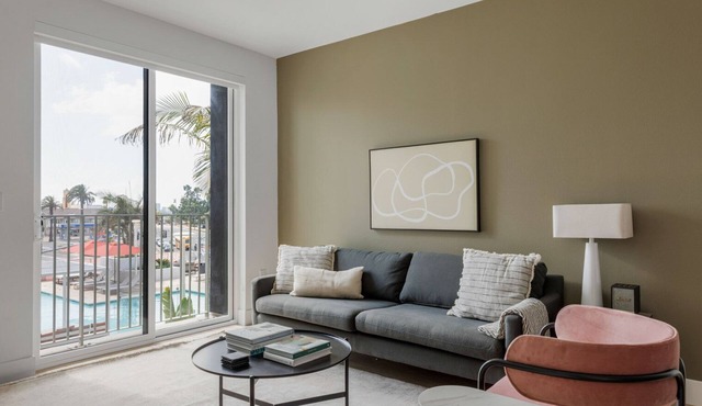 Hip University Heights 2BR w/Courtyard, nr Restaurants, by Blueground