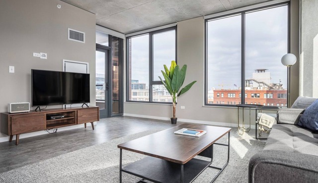 Hip West Loop 2BR w/Gym, Pool, near Fulton Market, by Blueground