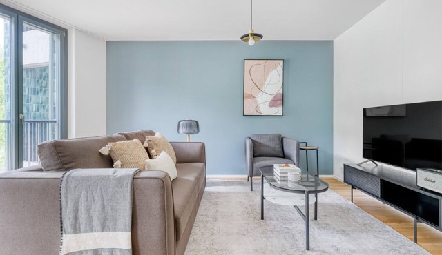 Hip Wollishofen 4.5 Room w/W/D & Storage, near Market, by Blueground
