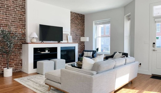 Historic 1900`s Townhome with a Modern Flair