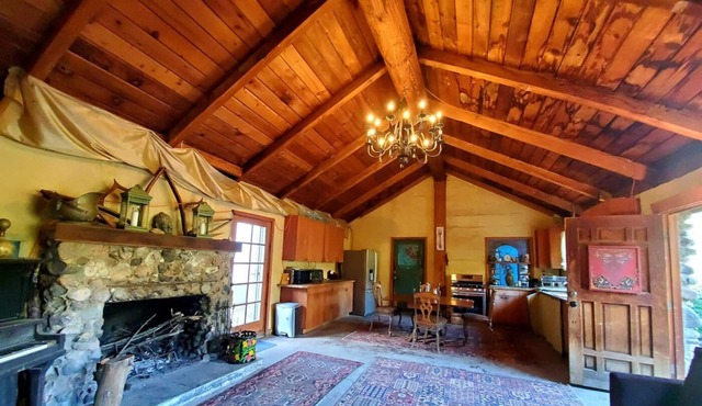 Historic 1914 Stone Cabin + Private Trails & Creek