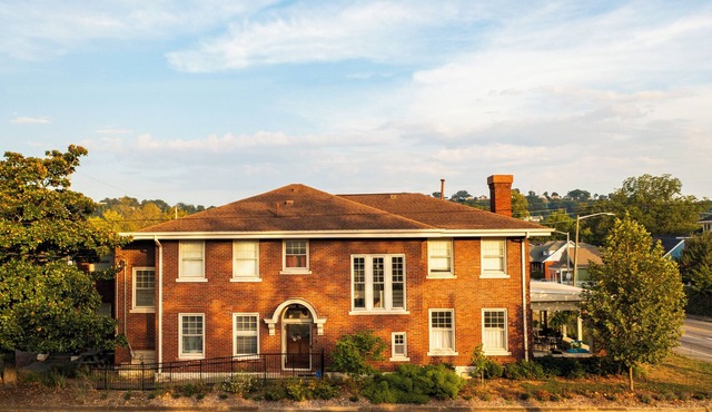 Historic 1915 Home · Spacious · Family Friendly