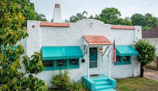 Historic 1924 Spanish Style-Boho Bungalow-Walk to Cocoa Village