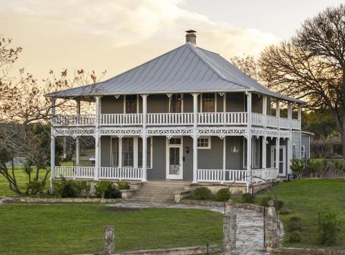 Historic 1BR Farmhouse - Firepit - Mountain Views