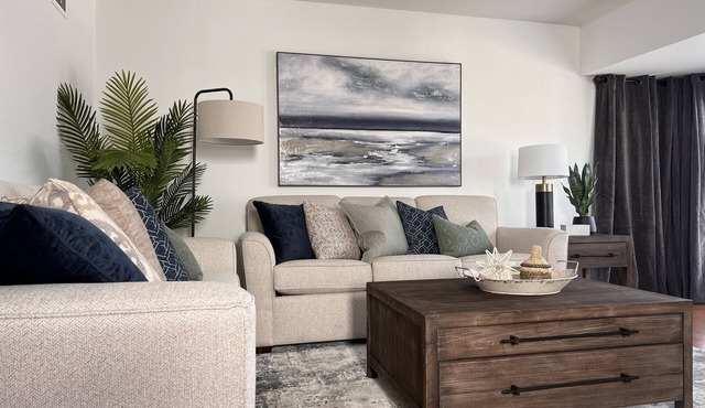 Historic 2-Bed Gem in St. Charles French Town