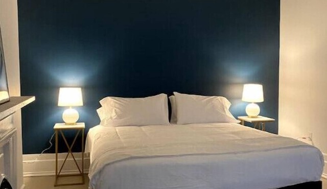 Historic 2-Bedroom in Downtown