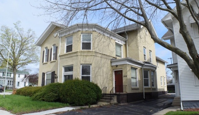 Historic 2-Bedroom Apartment with Modern Comforts and Artistic Charm
