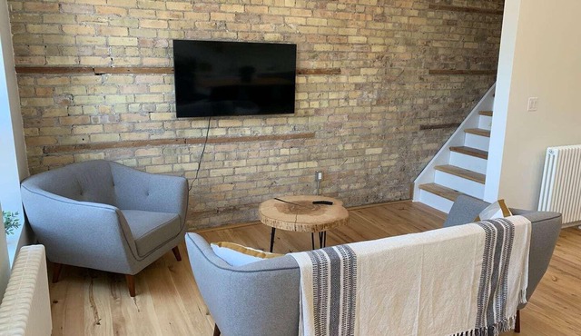 Historic 2 Bedroom Beach Lofts - Boutique Styled, Beach, Lake, stay Drifter Loft